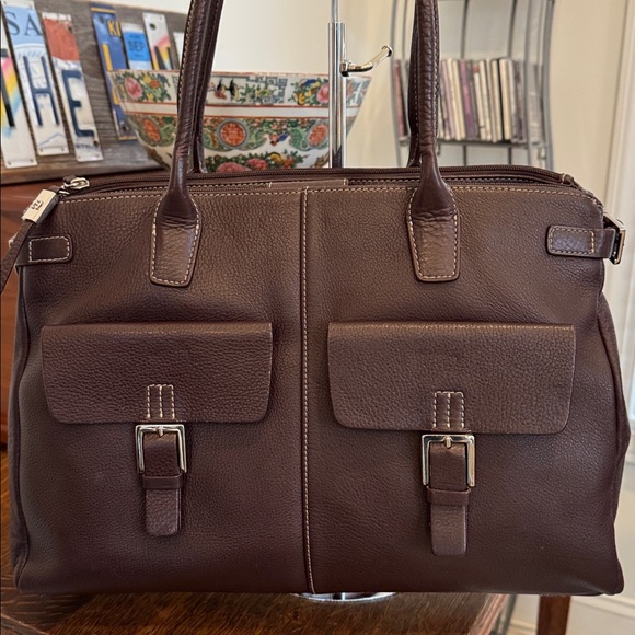 Etienne Aigner rich brown leather tote. Perfect for work. EUC. - Picture 2 of 14